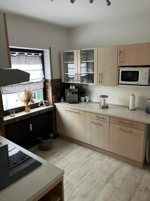 Appartement 2-zimmer 80qm Bis 4pers. *